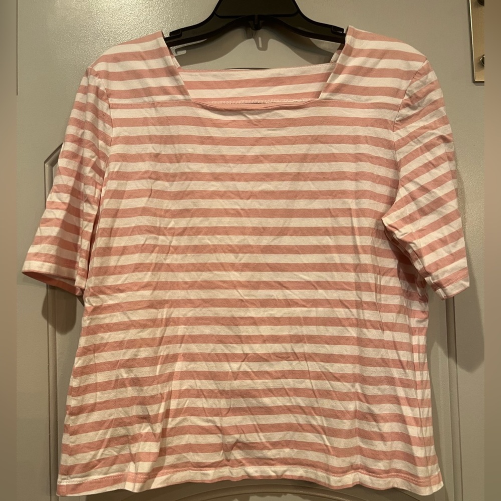 Coral Bay light pink and white striped square crew neck knit shirt. GUC!